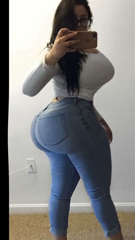 woman with a big butt 7