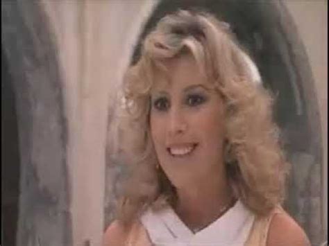 Annamaria Rizzoli Una vacanza del cactus - YouTube