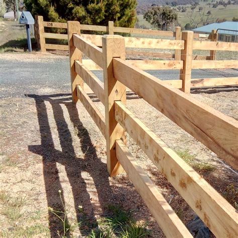 How To Build A Post And Rail Fence | Storables