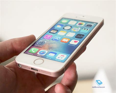 Mobile-review.com iPhone SE - первый взгляд