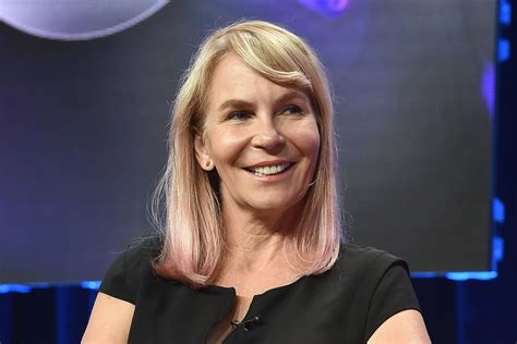 ‘Sharp Objects’ Creator Marti Noxon Sets Overall Deal with Netflix ...
