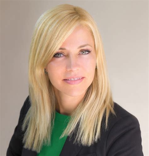 Lenka Urbankova - Analysts & Advisors