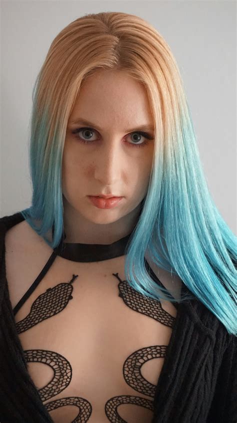 Jessica Starling Blue Hair Porn Pictures | Download Free Images on Unsplash