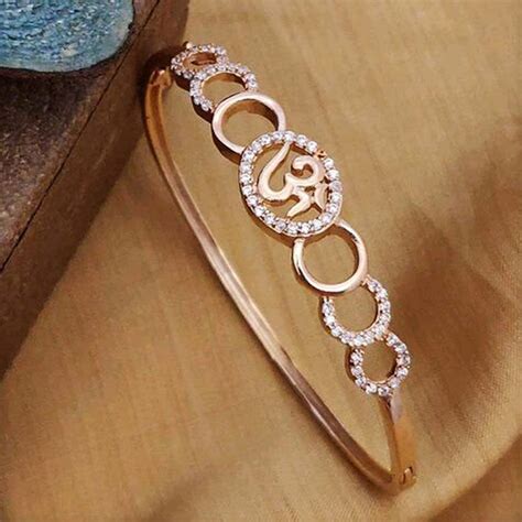 white   white color metal alloy metal bracelet