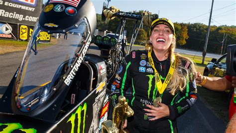 NHRA: Brittany Force looks to extend family pedigree, make history