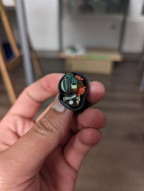 Sony xm4 battery replacement issues : r/SonyHeadphones