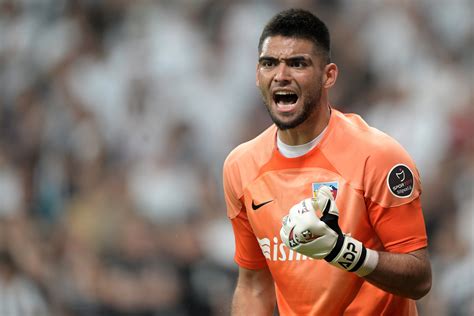 Süper Lig golden glove up for grabs ahead of season resumption | Daily ...