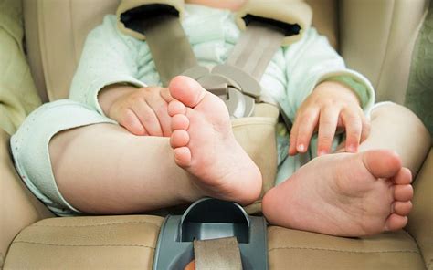 how to escape a submerged car