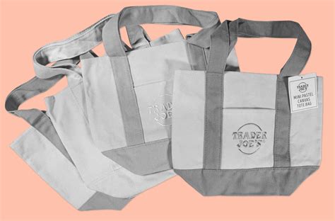 Shoppers Are Lining Up to Snag Trader Joe's Mini Totes in New Spring Colors