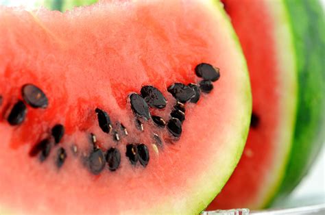 Watermelon Seed Information - How To Harvest Watermelon Seeds ...