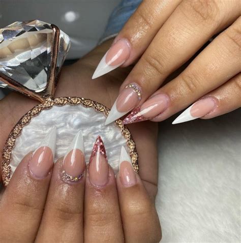 Encapsuladas Unhas Francesinhas Diferentes - Unhas encapsuladas com francesinha: 40 ideias + tutoriais incríveis