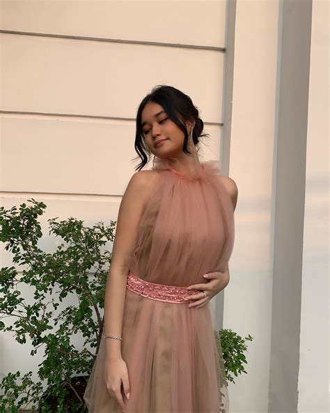 Astrid Crazy Rich Asian 11