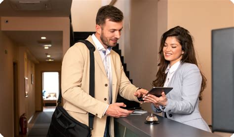 moves hotels    enhance  guests digital experience