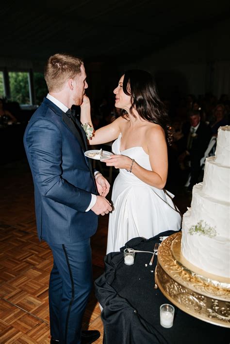 Erin & Ryan's Timeless Romance with a Twist at Eaglewood Resort - CSW