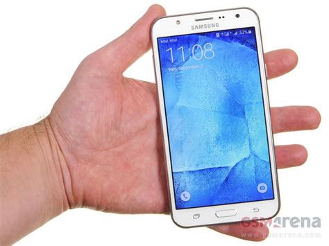 Samsung Galaxy J7 pictures, official photos