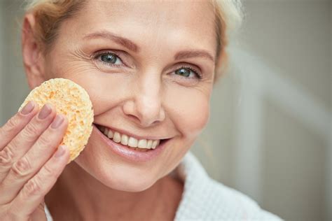 Bellesa Facial: Una Guia Sobre Tractaments d'Estètica Facial