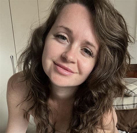 No make up, no filters. Just a smile : r/Faces