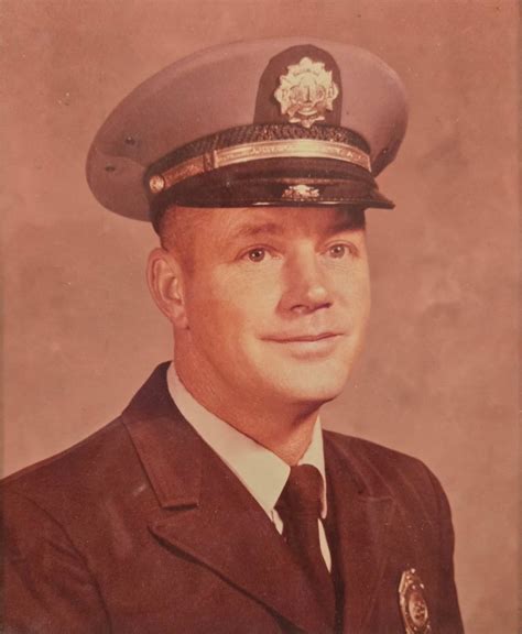 Boxwell - Elvin Wendel Cumbie, 92, of Amarillo, TX died Monday