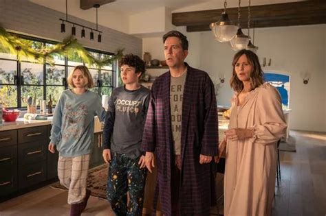 Netflix fans horrified at 'unnecessary incest' clip in odd festive