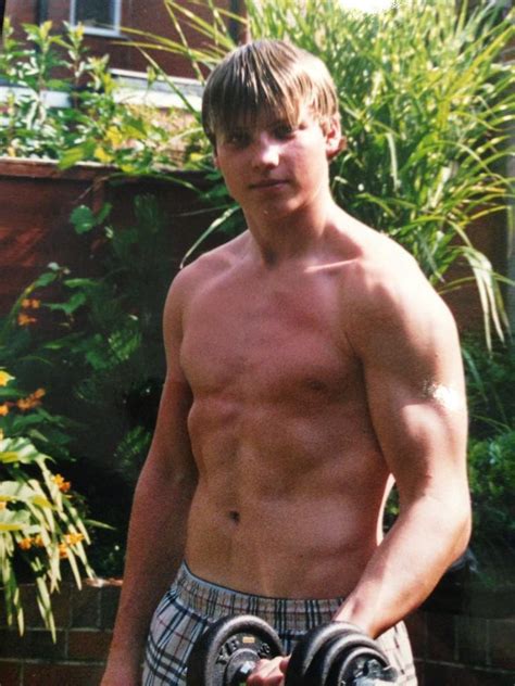 Eddie hall at age 14 : r/13or30