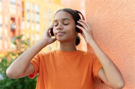 facts  bluetooth headphones headphone experts