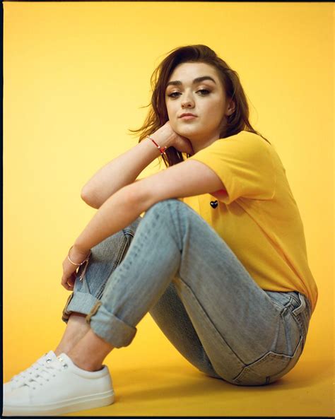 Maisie Williams is the perfect start to a day : r/jerkofftoceleb
