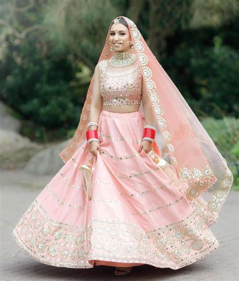 wear bridal lehenga dupatta  head  deborah frias blog