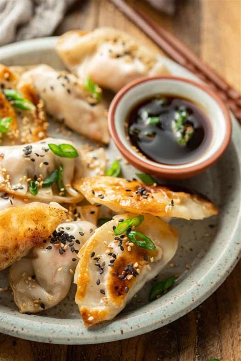 Vegan Vegetable Potstickers - Connoisseurus Veg