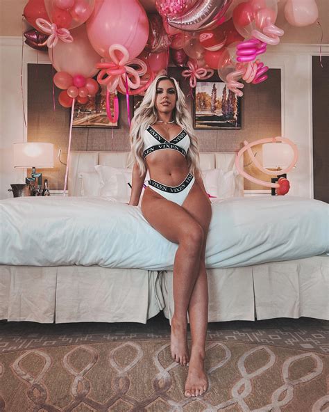 ALLIE NICOLE — Vixen