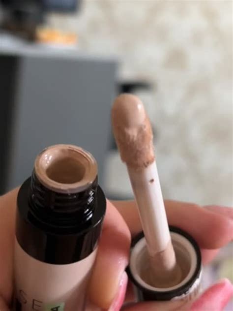 PARISA COSMETICS Матовый жидкий консилер Base 4U купить по цене 479₽ в ...