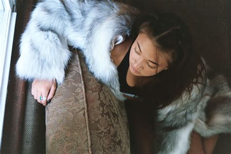 FURRRRRR & PIGGY TAILS – dizzy&naked