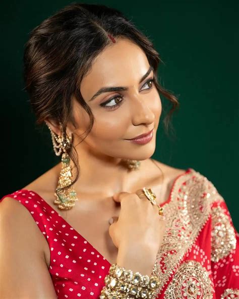 photo gallery rakul preet singh looked gorgeous   beautiful red