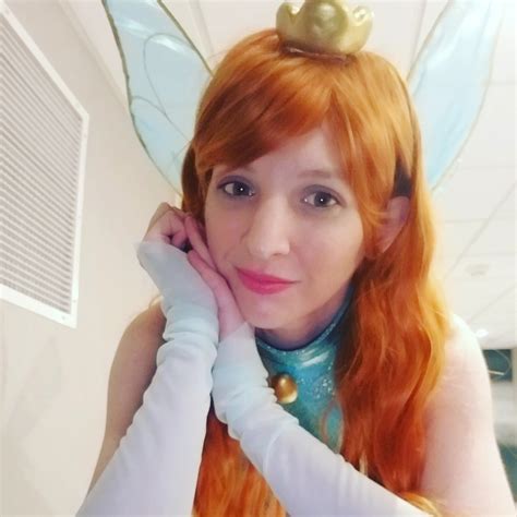 Eerie Dearie Cosplay