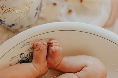 Feet of Baby Lying Down · Free Stock Photo