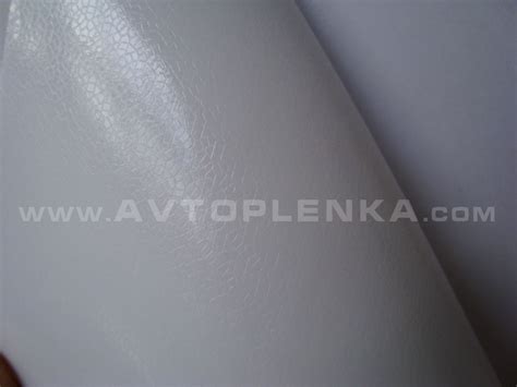 Белая матовая пленка на машину с микроканалами Orajet l www.AVTOPLENKA.com
