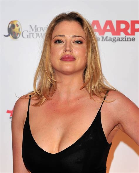 Estella Warren - Biography, Height & Life Story | Super Stars Bio