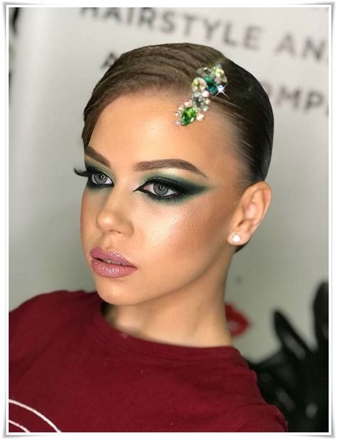 Пин от пользователя Alyssa Harling на доске Hair | Макияж, Танцы ...