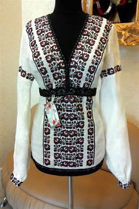 #Ukrainian #style Yulya Skryklya. | Embroidered blouse, Fashion, Vyshyvanka
