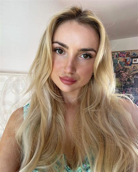 Louisezus - Louisezus added a new photo.