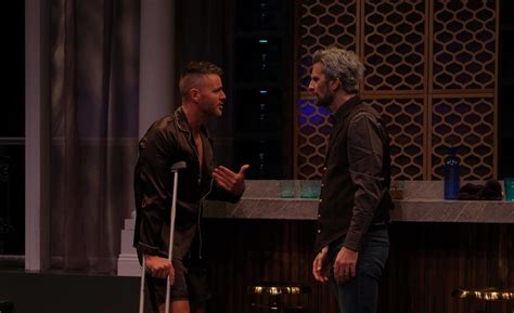 A scorching, refreshed ‘Cat on a Hot Tin Roof’