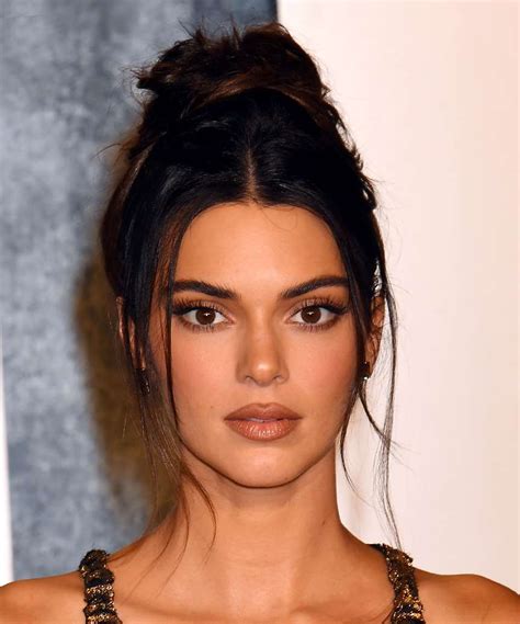 kendall jenner hair color