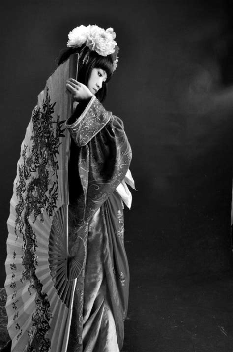 Ishtar : Photos
