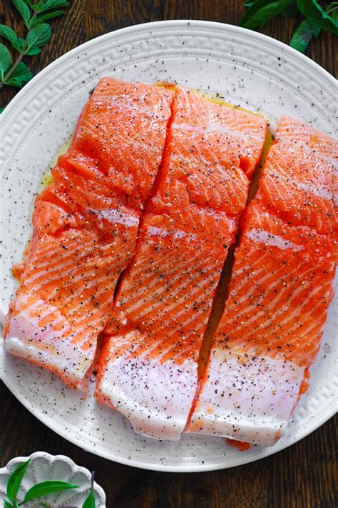 Pesto salmon | Yum Crafter