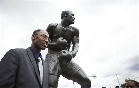 Gallery: Unveiling of Smokin' Joe Frazier statue Xfinity Live ...