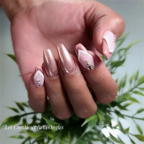 13+ Pretty Rose Gold Nails with Diamonds - Nail Designs Daily