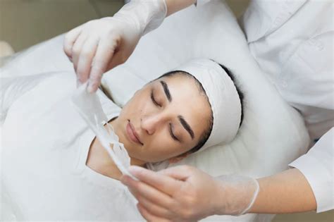 What are the Side Effects of Dermablading? - ineedskin