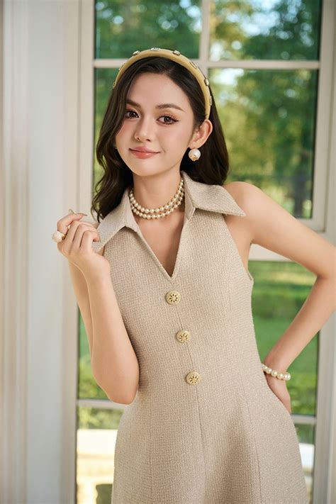 vienna  neckline romper  antique beige chello
