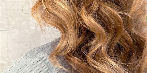 Heatless curls – How to get no heat curls | Maria Nila
