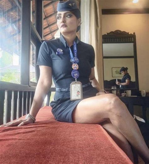 Indigo 🇮🇳 : r/SexyFlightAttendants_