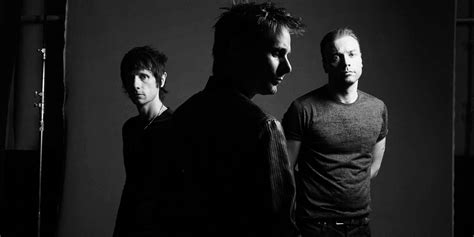 Muse’s Drones World Tour at The O2 (12/04/16) // Review – The Angry ...